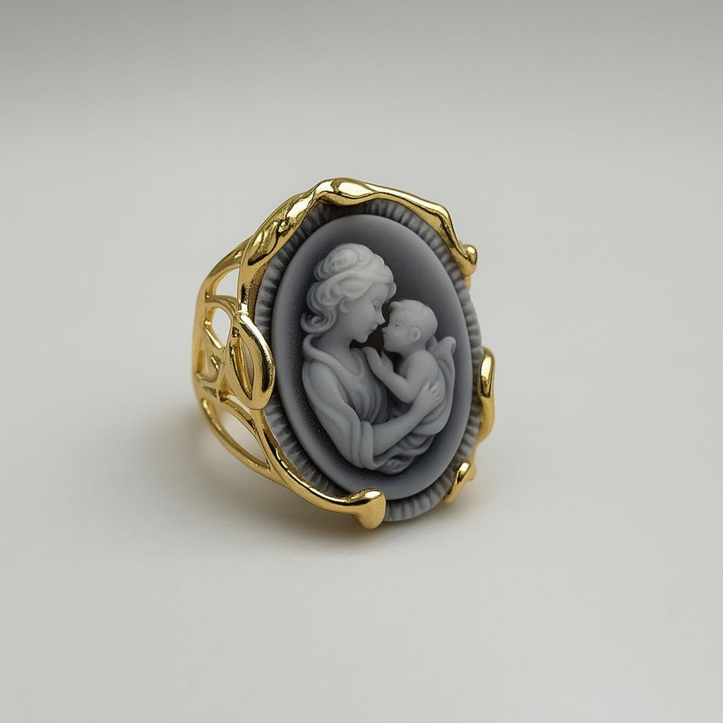 Vintage Gold-Plated Cameo Ring PARNIN