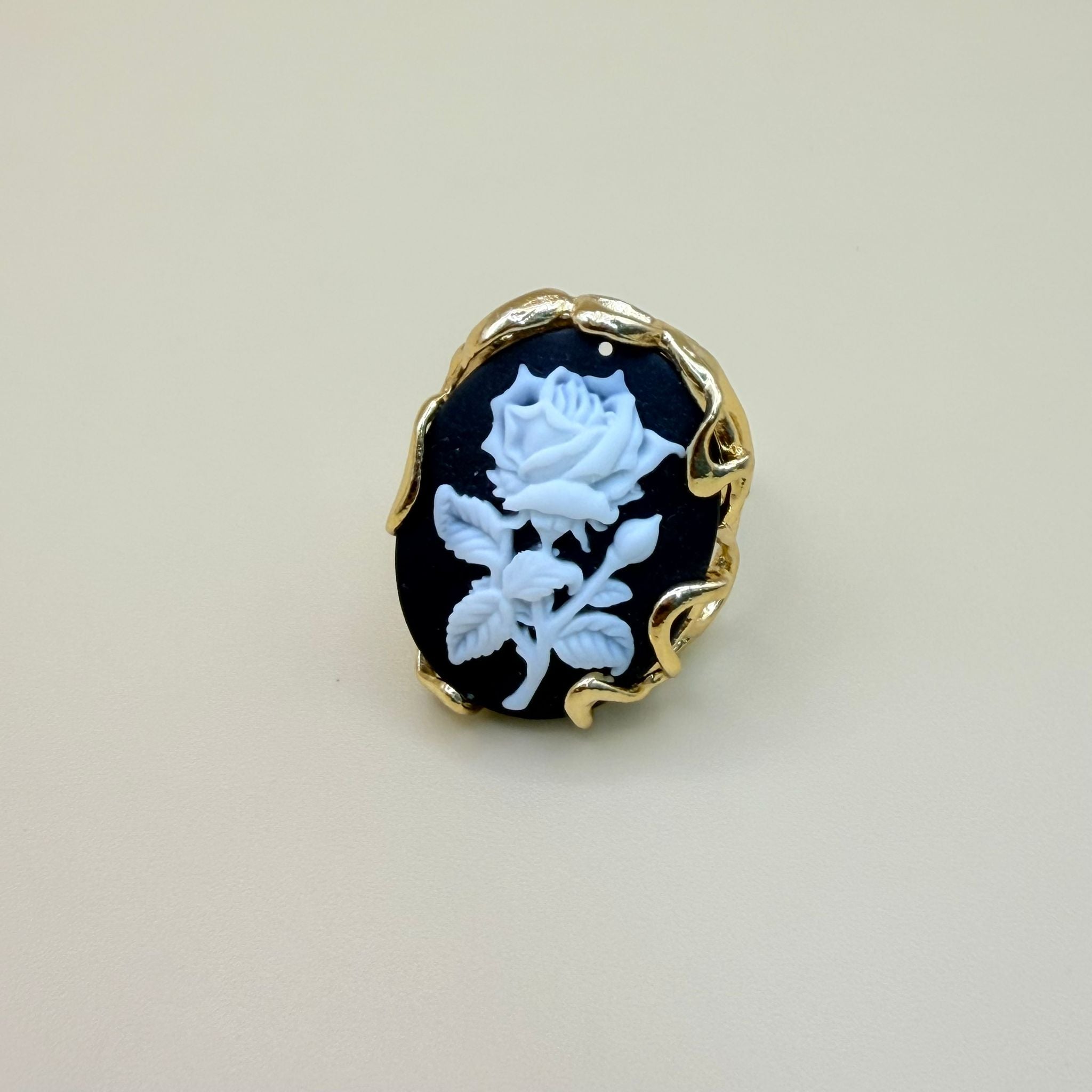 Rosa Cameo – Gold Stainless Steel Vintage Ring PARNIN
